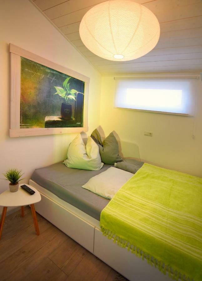 Petit-Chalet Am Hainer See Rotha ภายนอก รูปภาพ